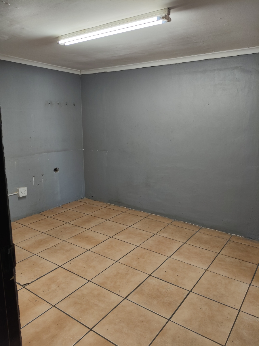 To Let commercial Property for Rent in Okavango Park Western Cape